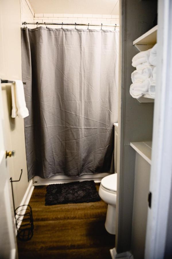 Urban Cottage: Homey & Convenient * Huntington
